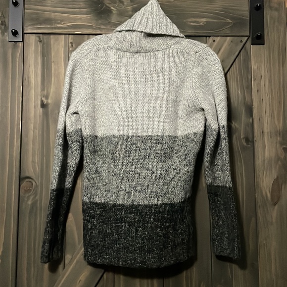 Lucy & Laurel Cowl Neck Ladies Sweater - Picture 3 of 4